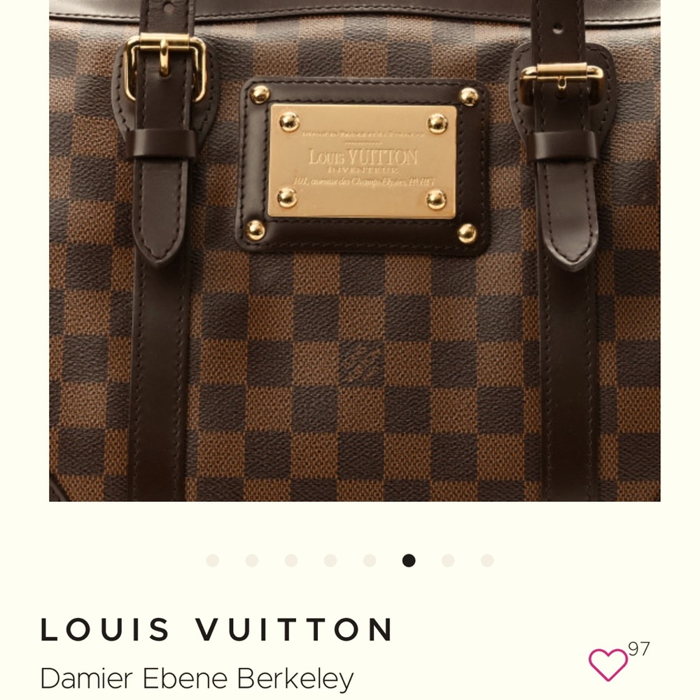 LOUIS VUITTON
Damier Ebene Berkeley